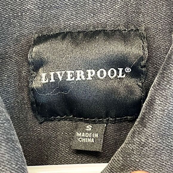 LIVERPOOL Jean Jacket Womens Small Black Carbon Wash Denim Button Front Classic - Picture 4 of 13